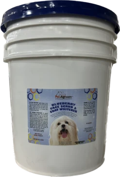 Pet AGroom Blueberry Face Scrub & Coat Whitener Shampoo - 5 Gallon